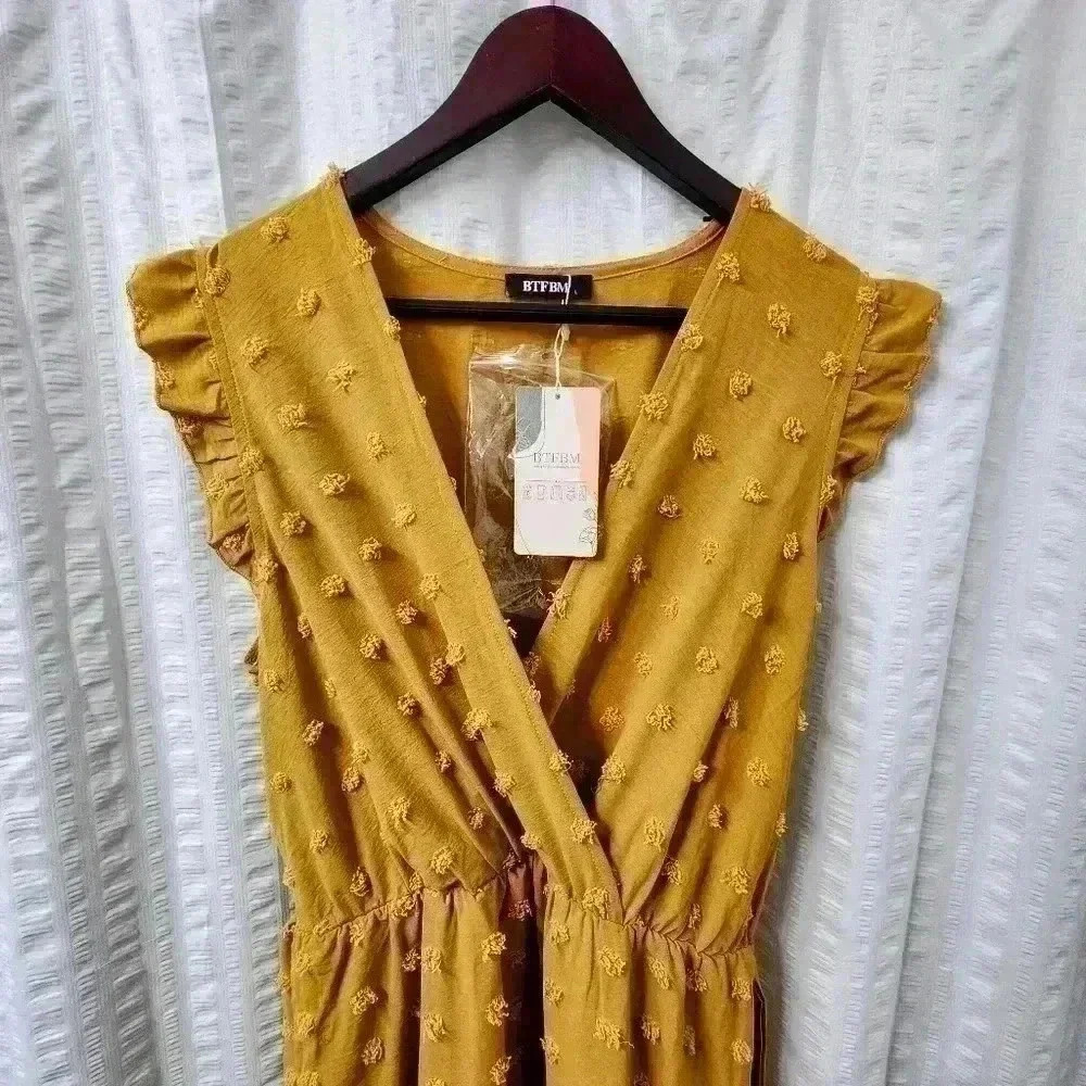 BTFBM mustard high low dress w/ cap sleeves LG NWT - Picture 2 of 5